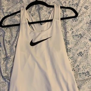 New Nike workout tops ✔️